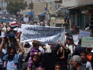 People in Nawa protesting against the siege