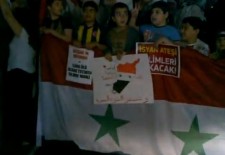 A demonstration against the Syrian regime staged in Istanbul by Syrian refugees - YouTube