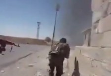 PYD fighters clash with Al-Nsura Front in Tal Abyad in September. Credit: YouTube.