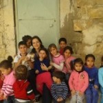 -درويش-مع-أطفال-بيت-الفة-خاص-دماسكوس-بيورو-300x1801