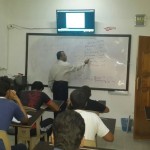 إحدى قاعات التدريس في مركز رؤية تصوير هاديا المنصور