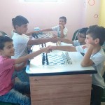 1- البطولة لتعليم الأطفال أن المنافسة في اللعبة لا تعني العداوة