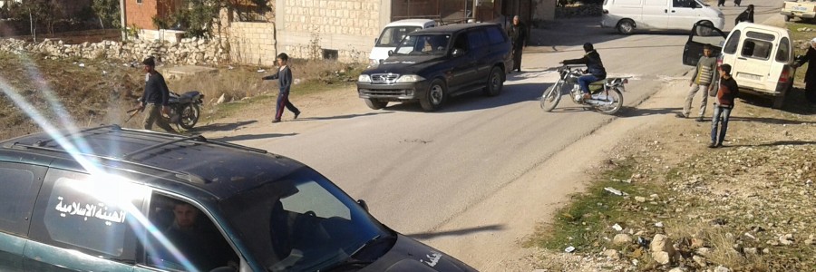 الهيئة الشرعية يبلّغون عائلة المجني عليه بخبر القبض على الجناة تصوير نضال الأحمد